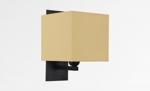 DENDOUR in brushed bronze with square lampshade in Bombay blé (fabric from category 1)